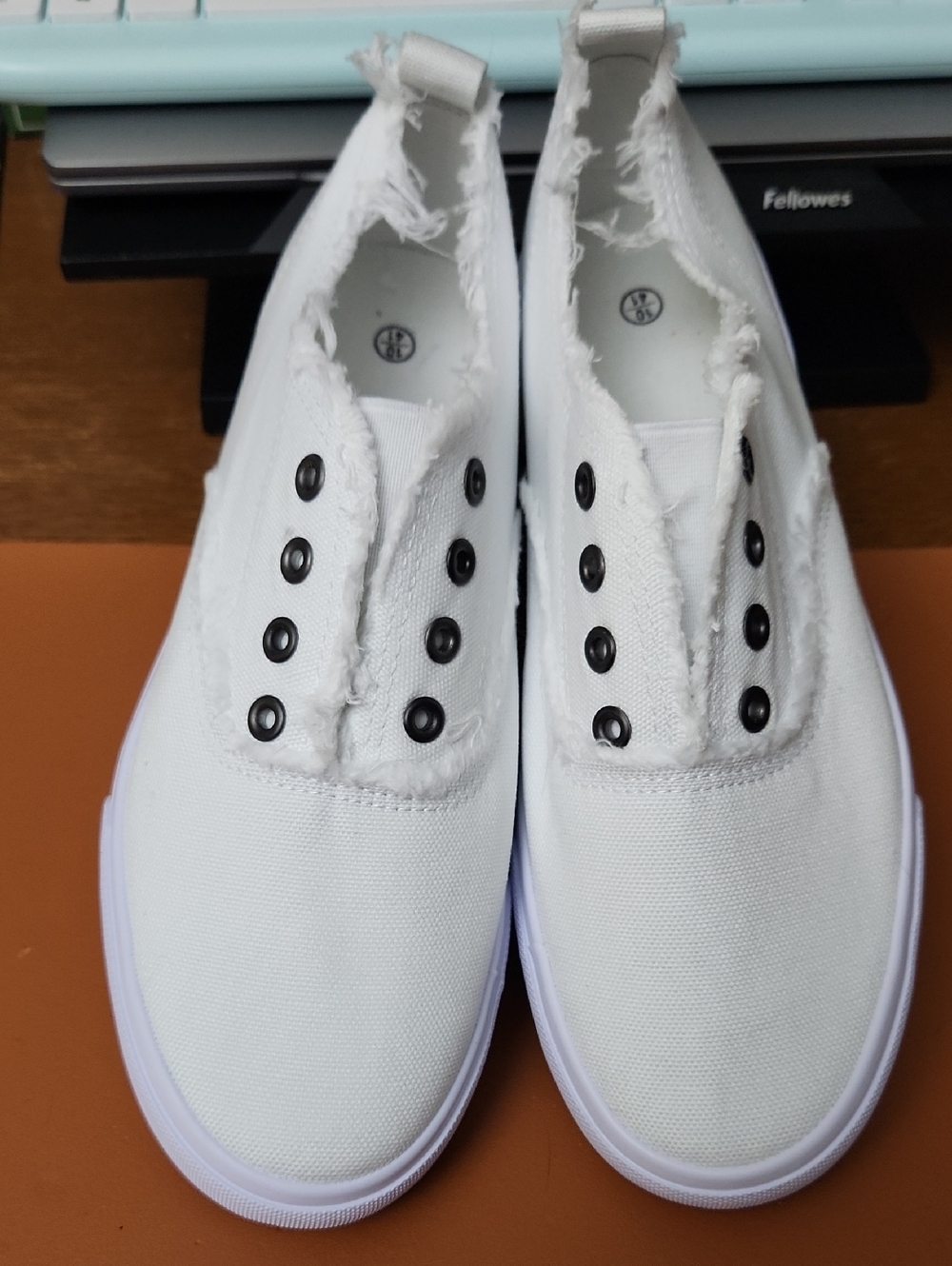 White Slip-On Canvas Sneakers with Distressed Collar